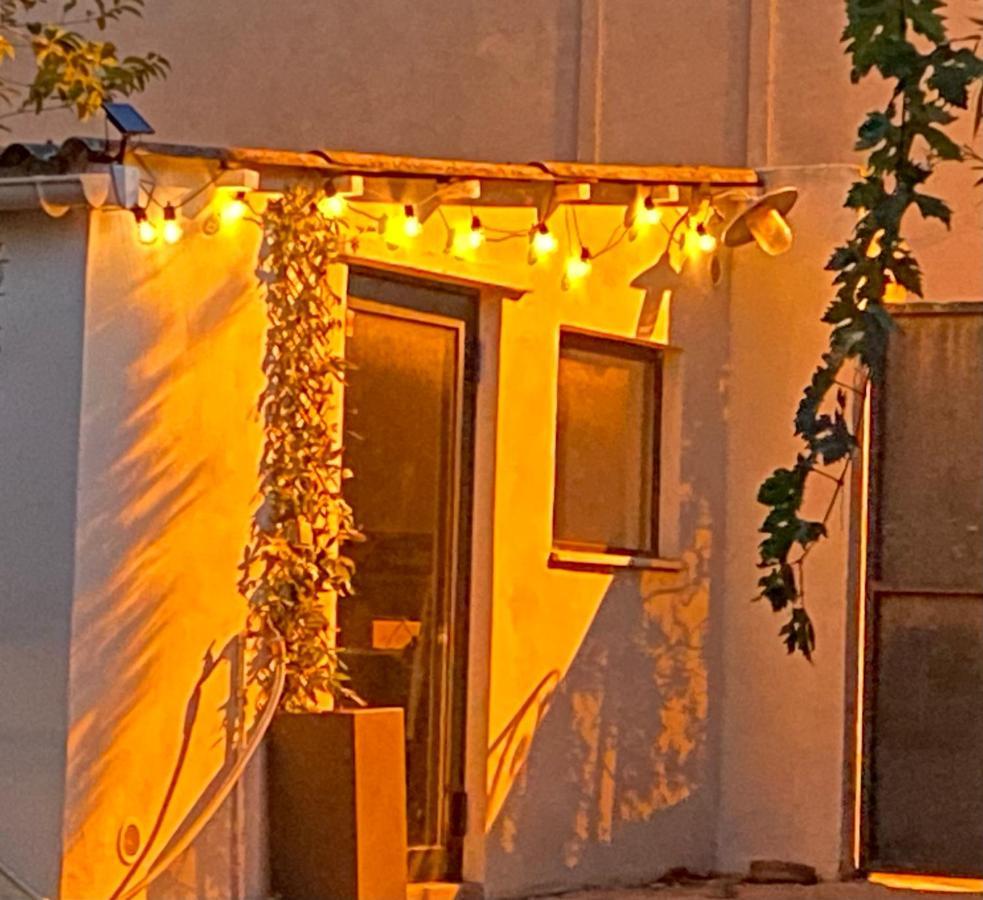 Le Cabanon De Manon - Guest house *